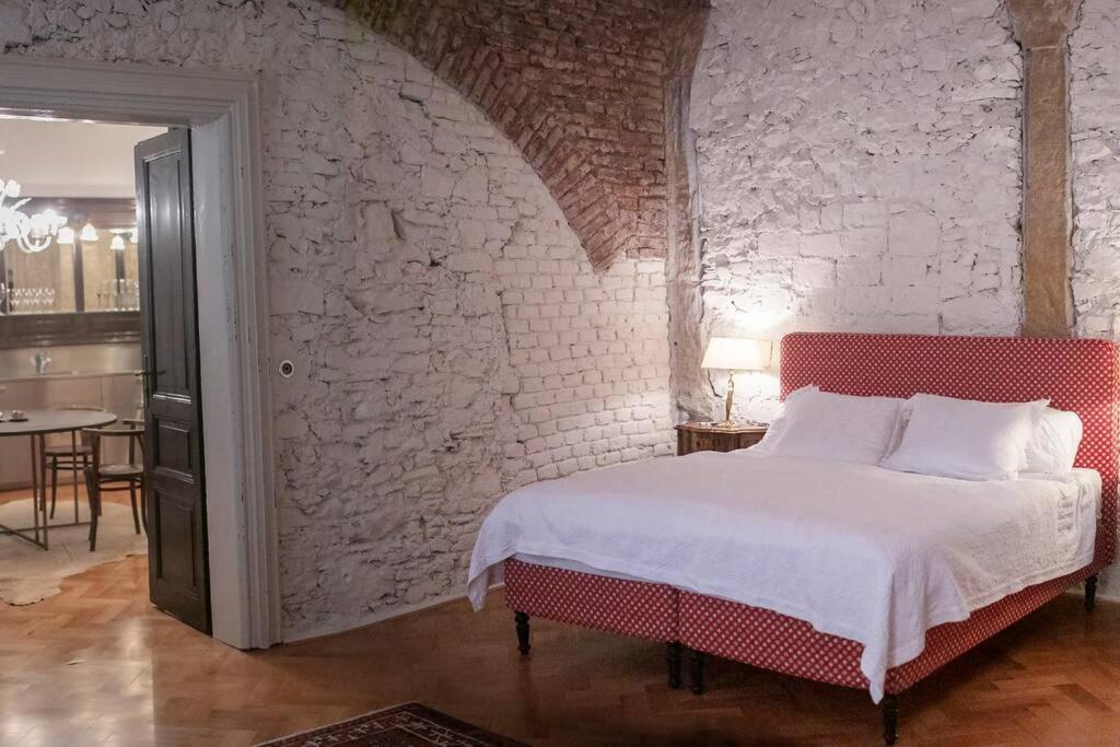 King Charles Apartment براغ المظهر الخارجي الصورة